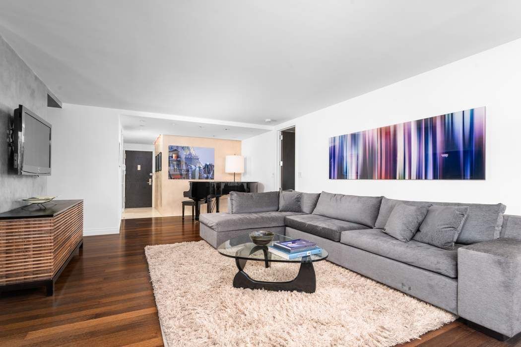 44 W 62nd Street 12A