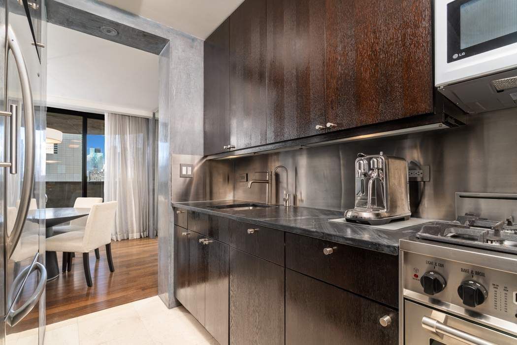 44 W 62nd Street 12A