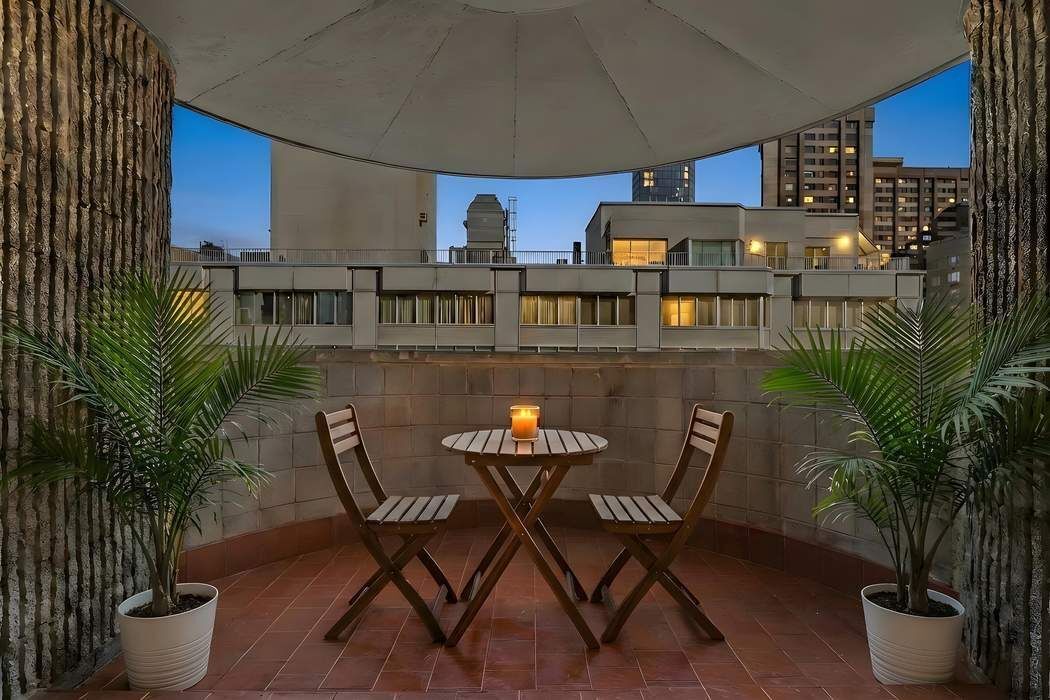 44 W 62nd Street 28C