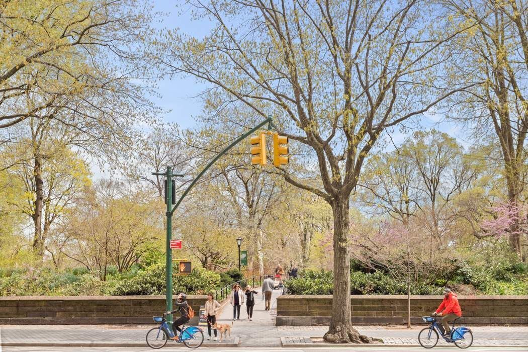 44 W 62nd Street 12E