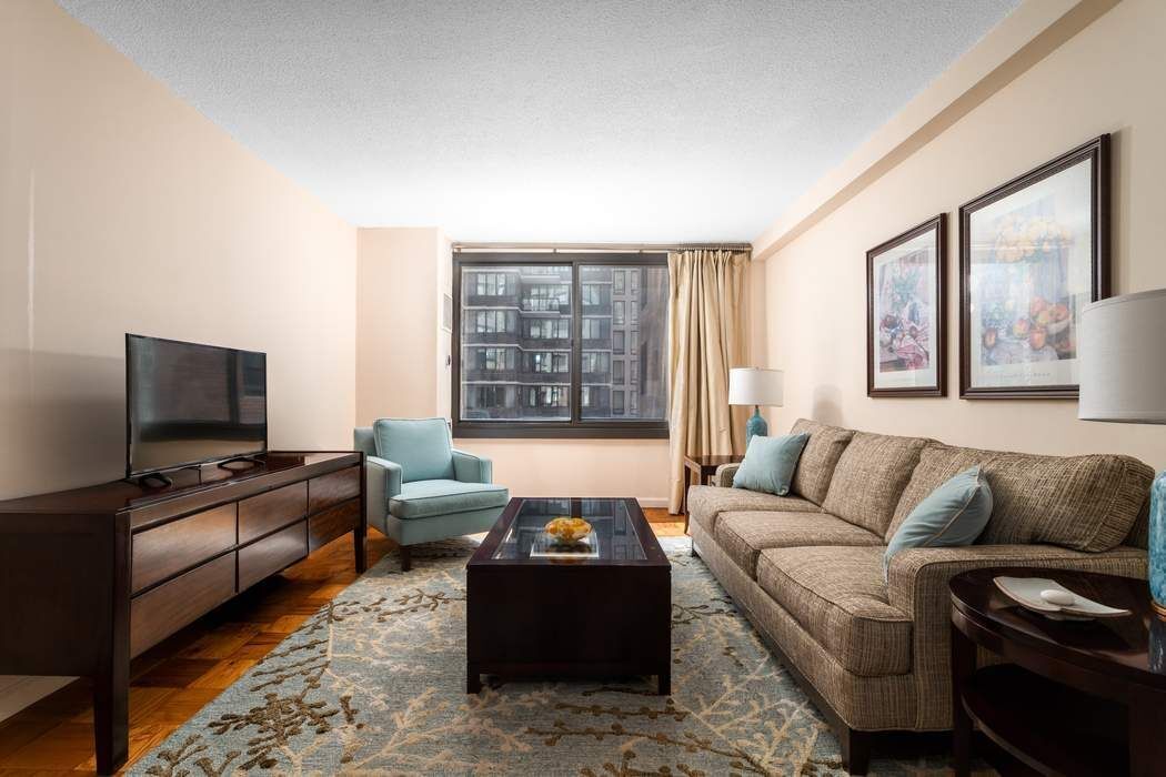 44 W 62nd Street 12E