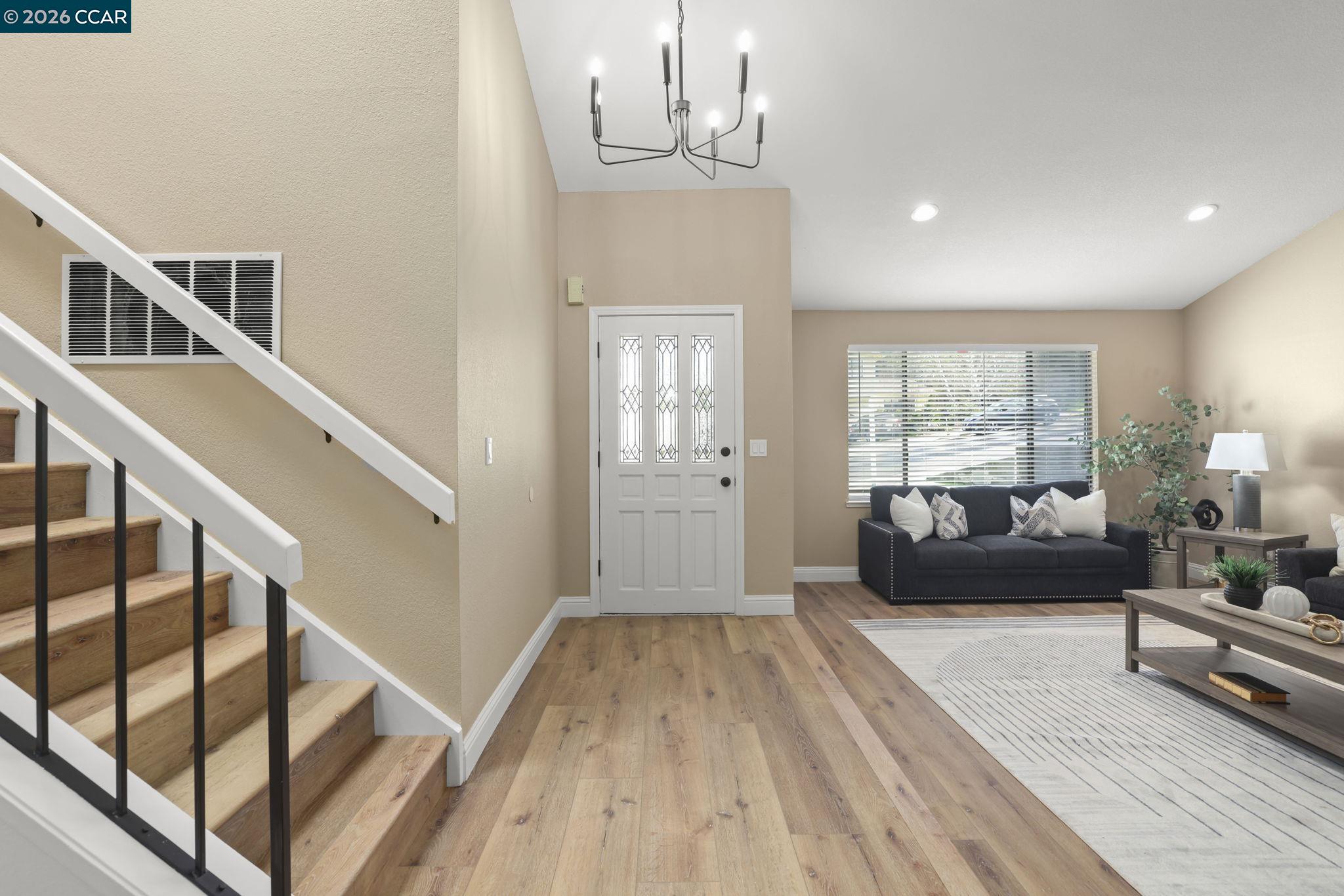 2185 Greenridge Dr