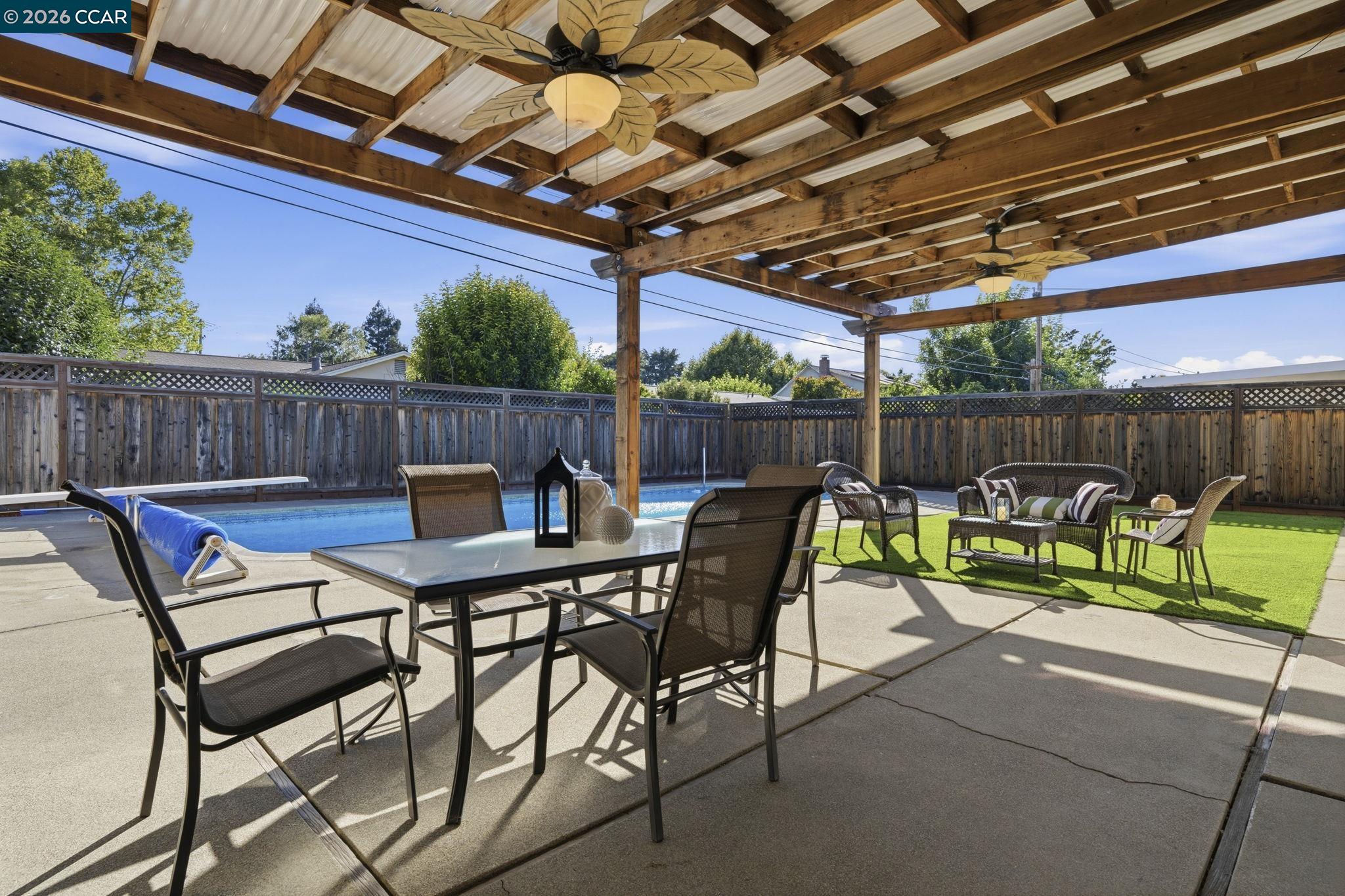 4242 Henning Dr