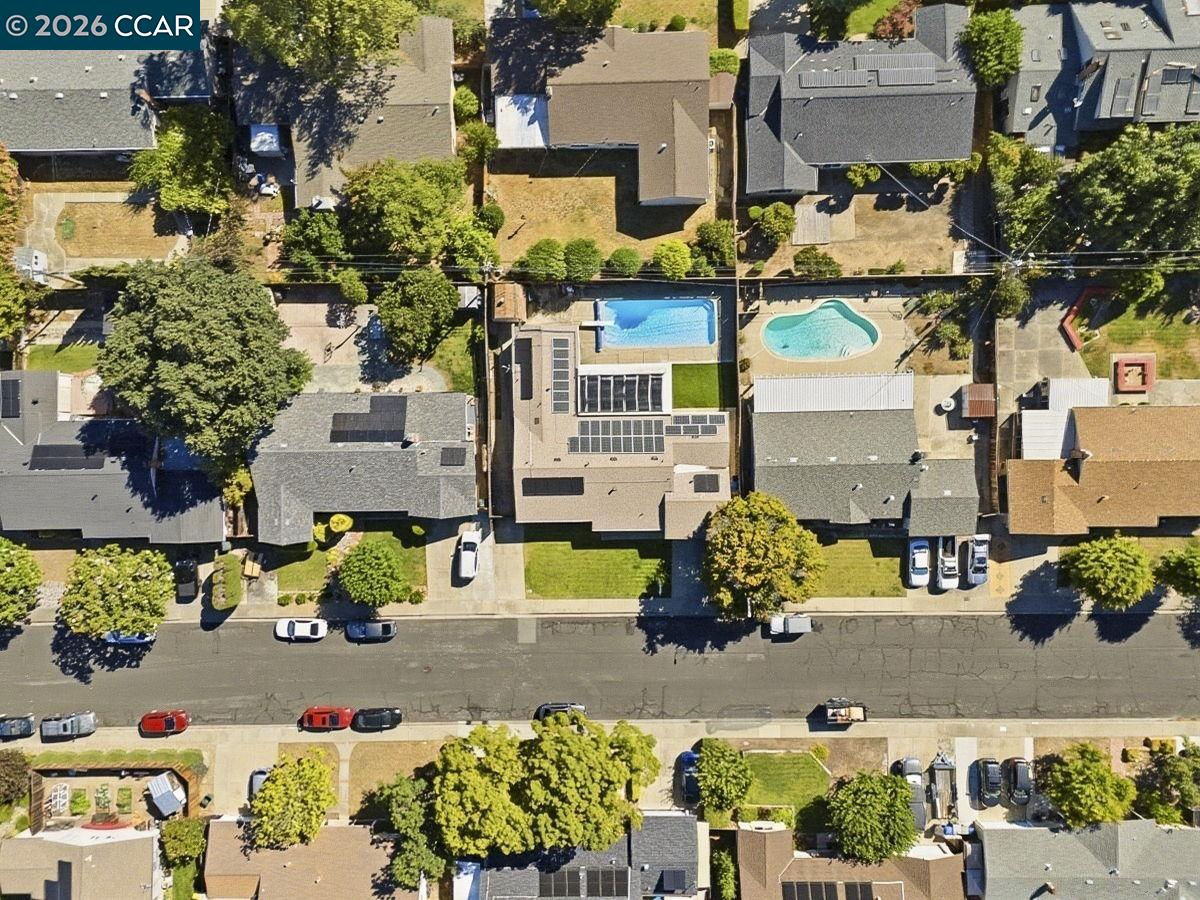4242 Henning Dr