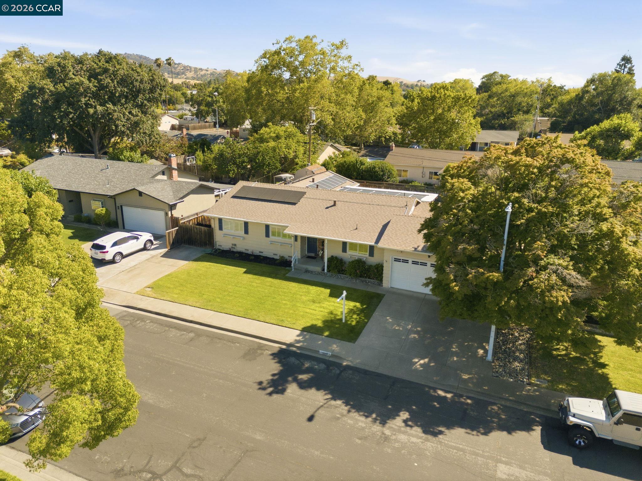 4242 Henning Dr