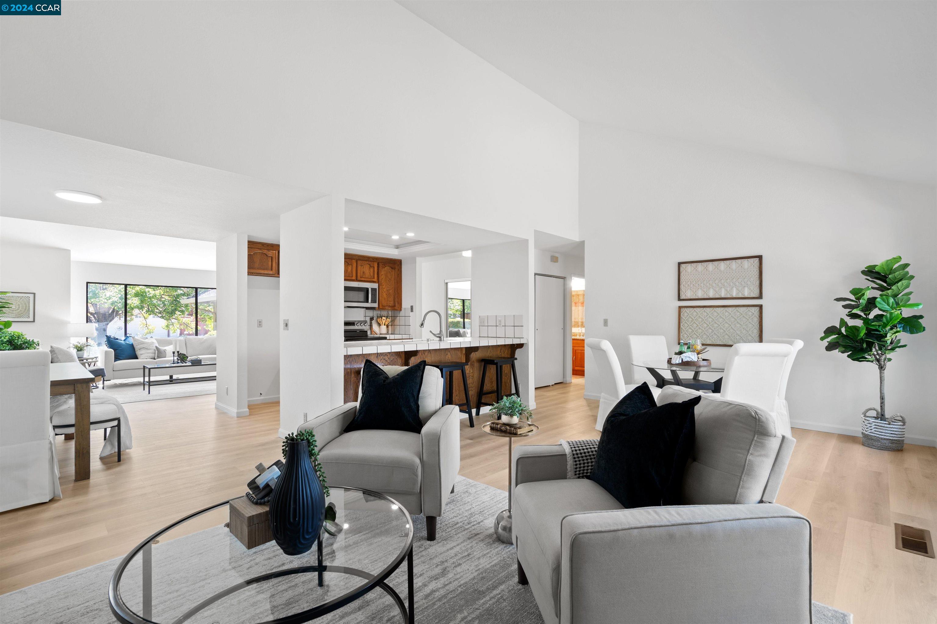 11824 Norfolk Pl