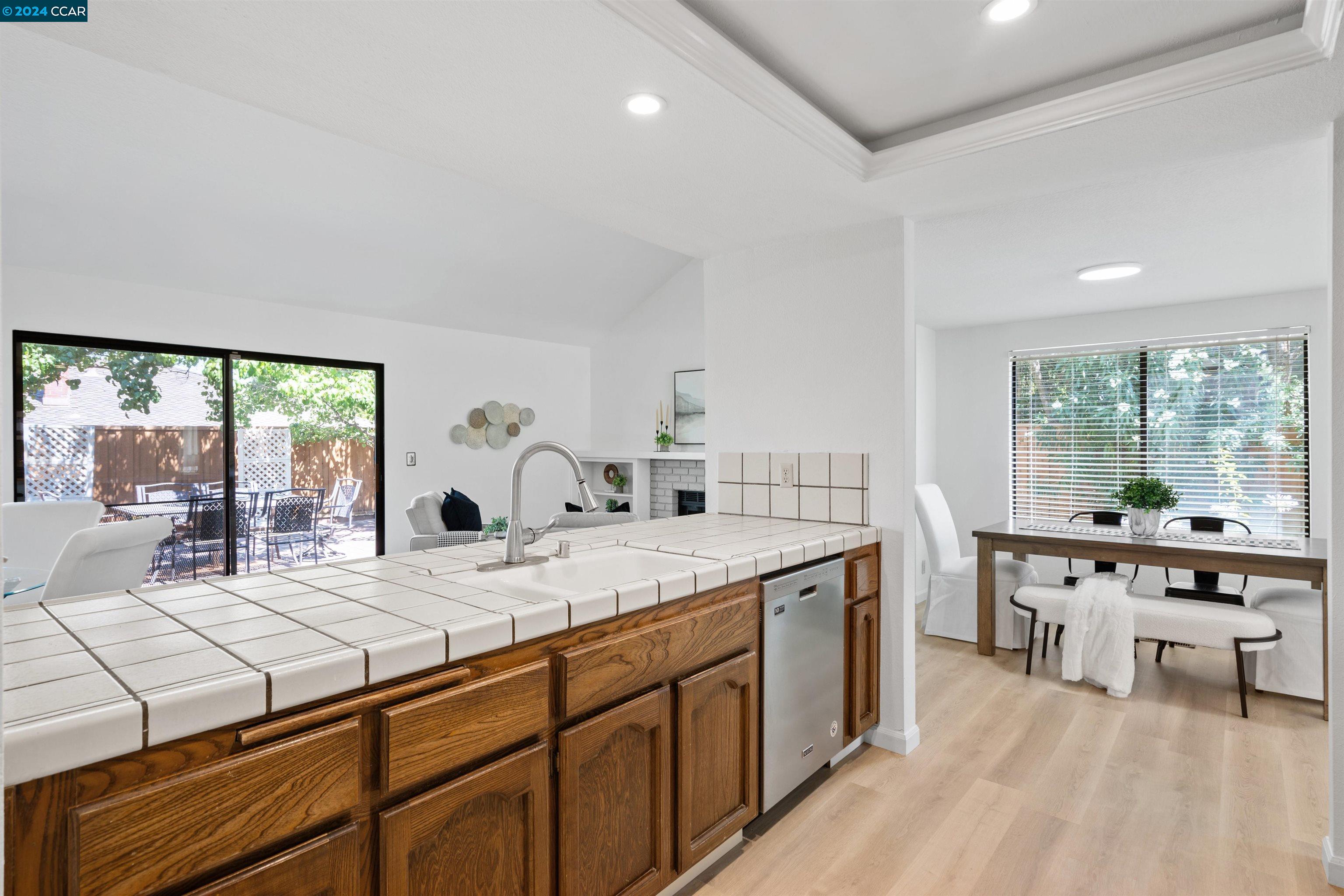 11824 Norfolk Pl