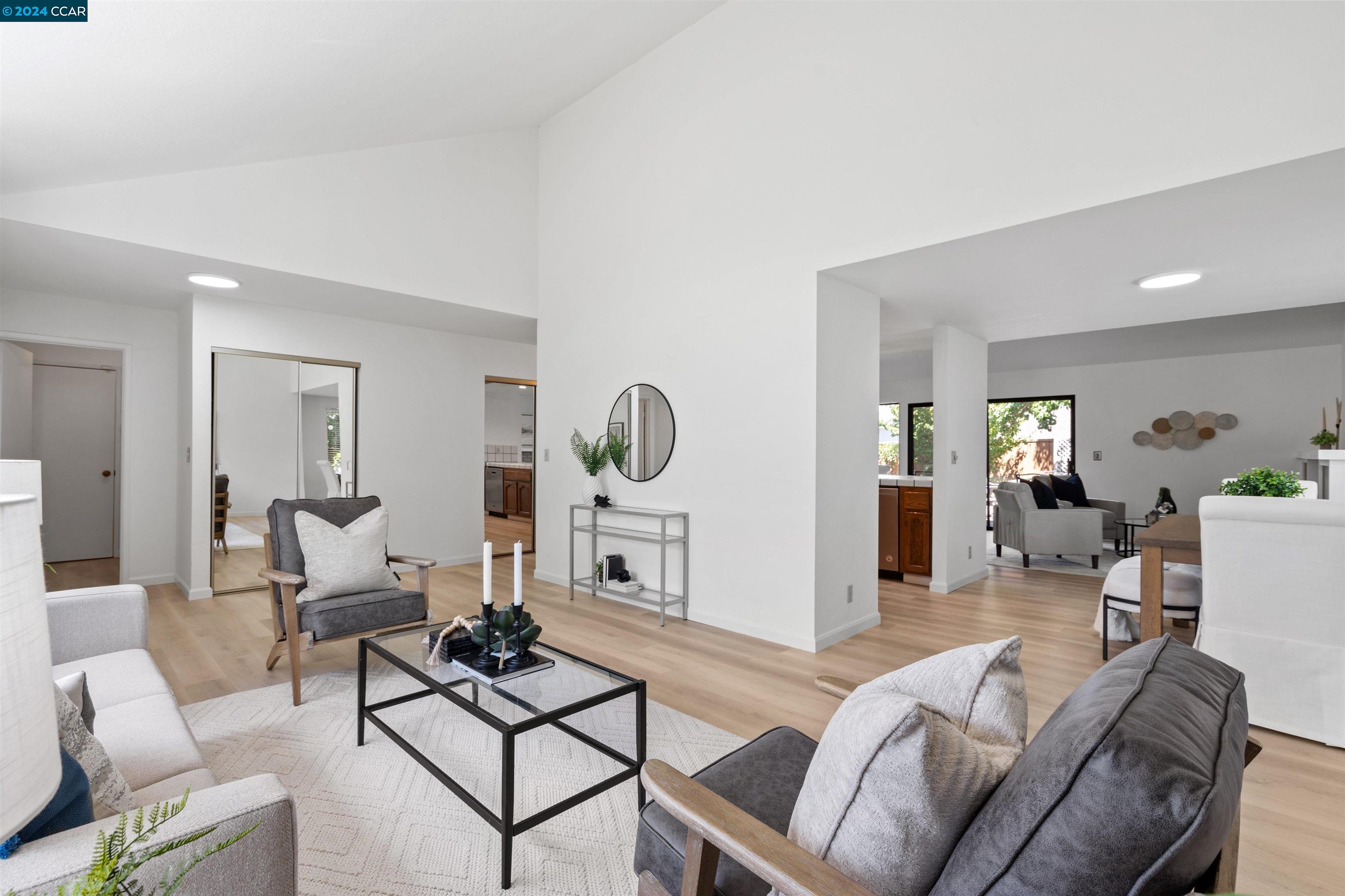 11824 Norfolk Pl