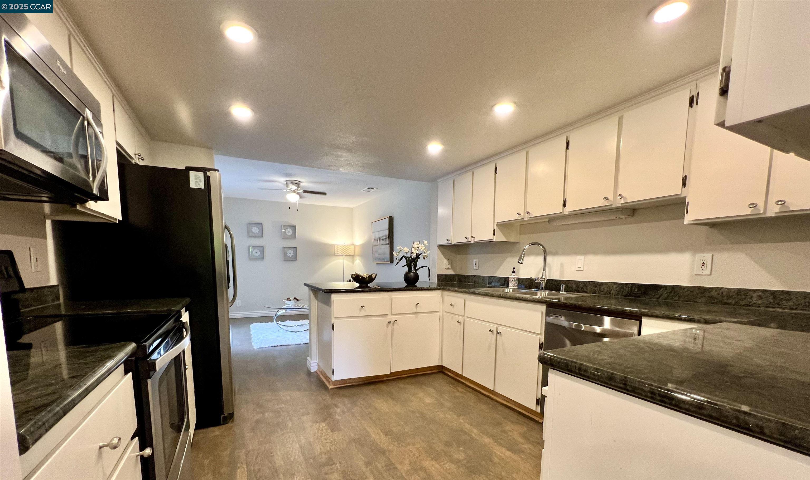 5239 Riverdale Ct.