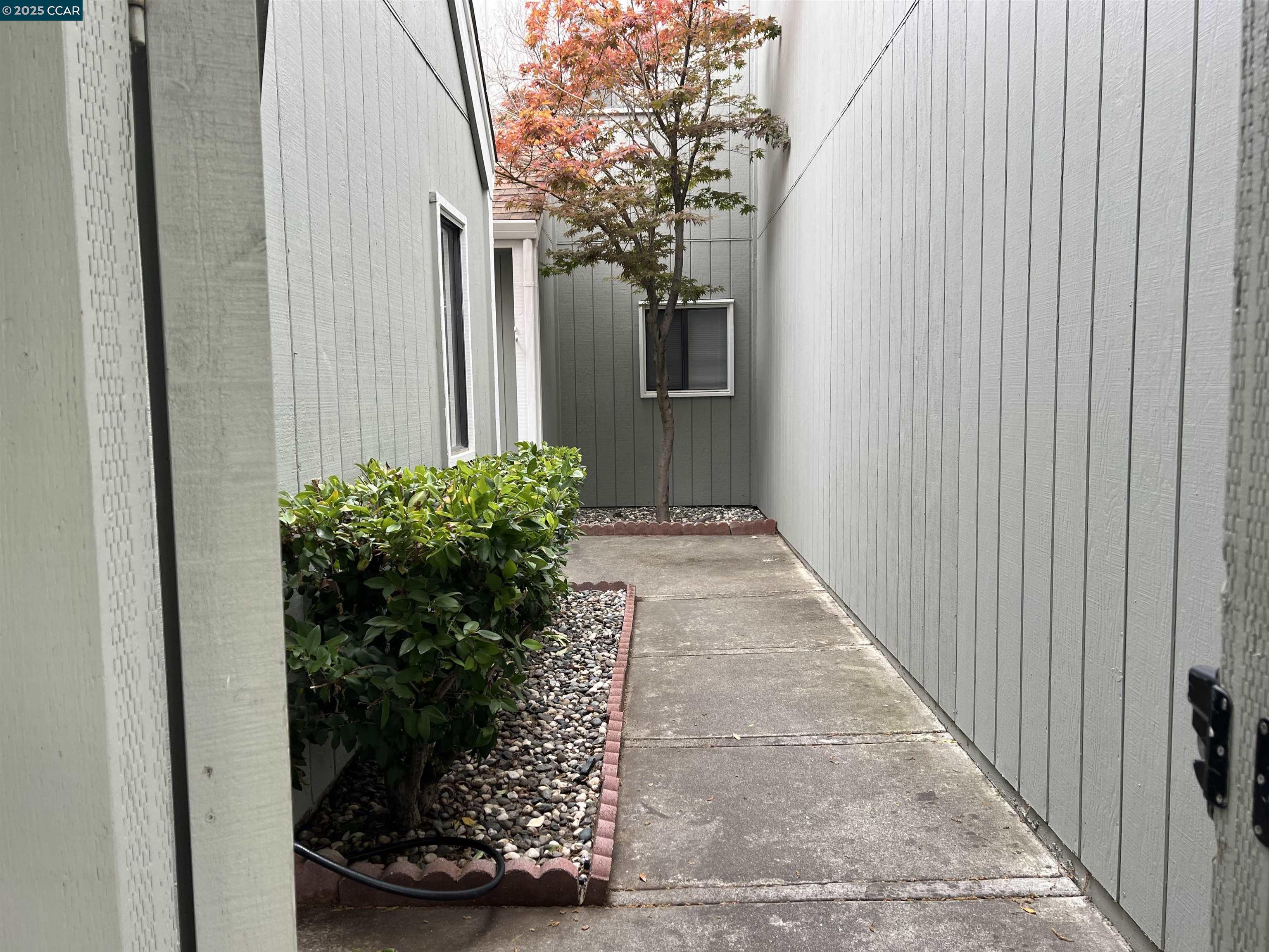 5239 Riverdale Ct.