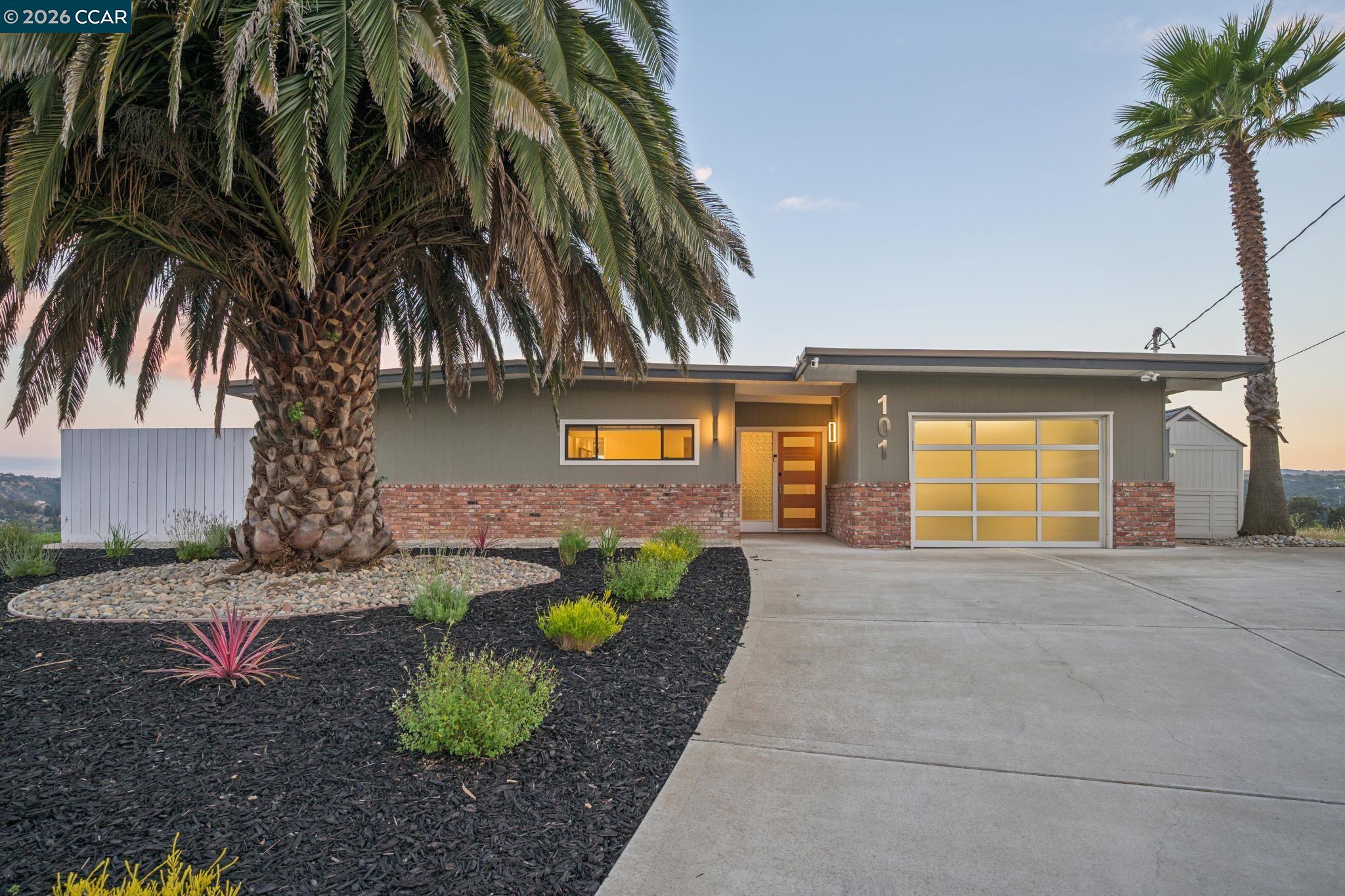 101 Hillcroft Way