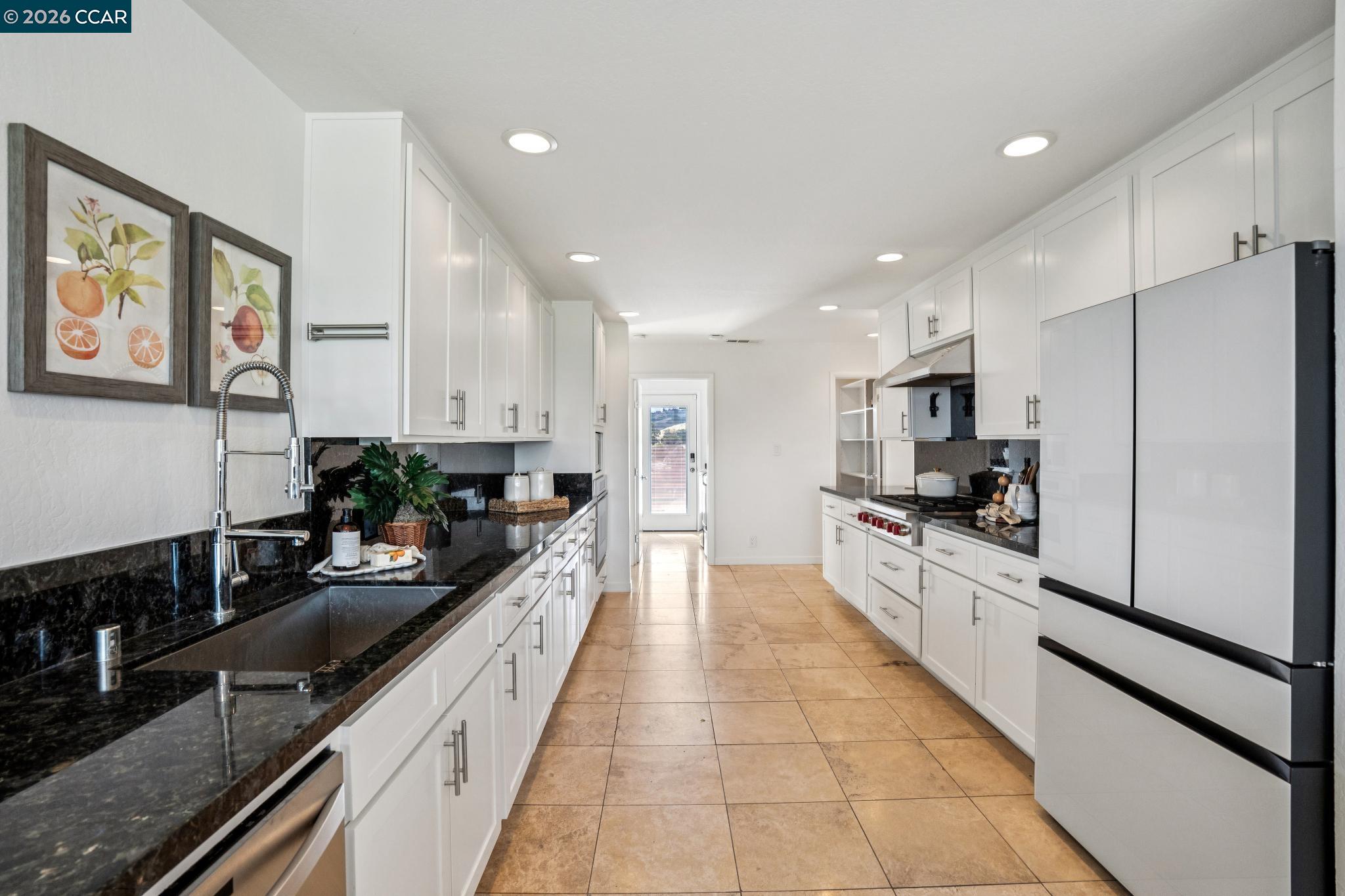 101 Hillcroft Way