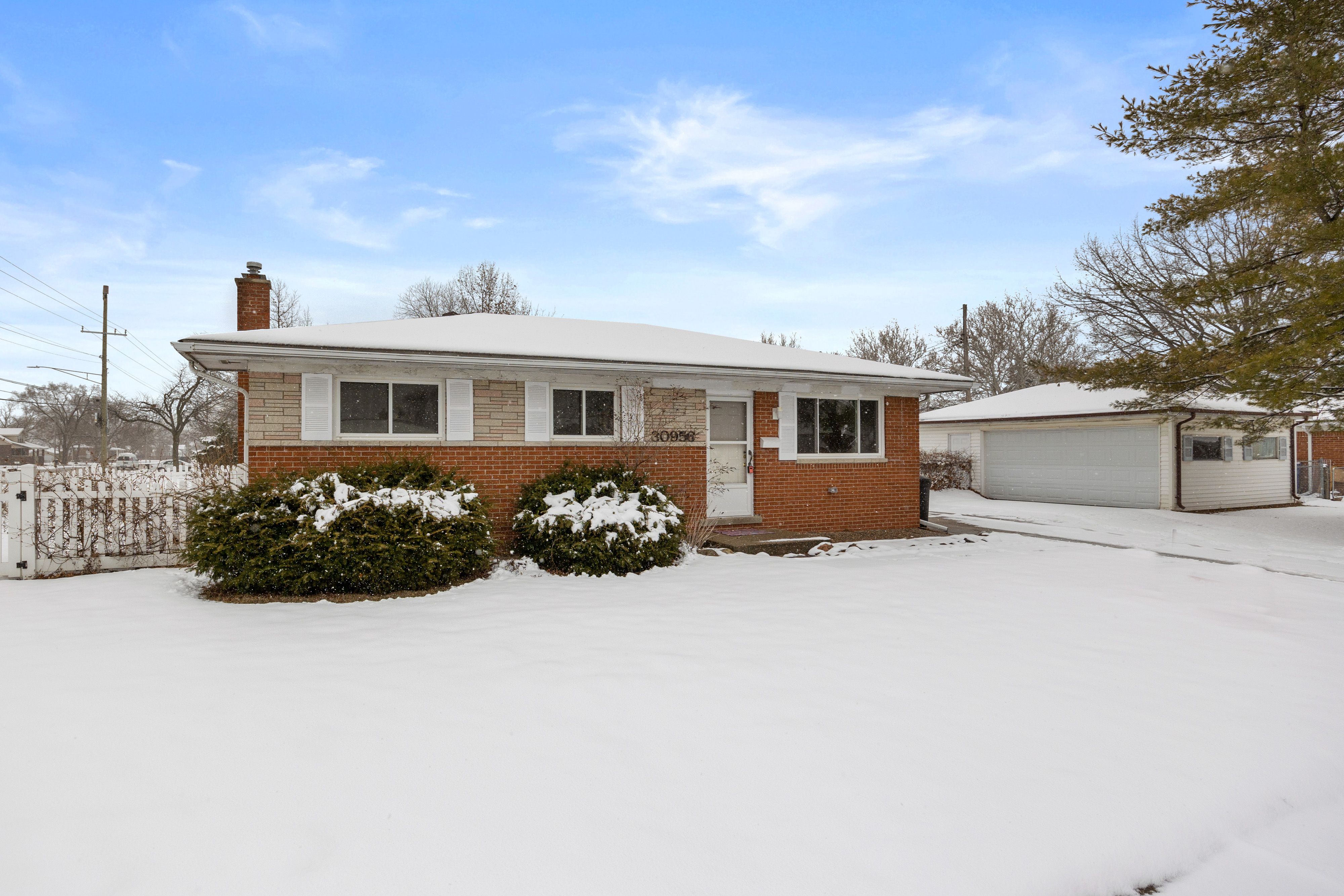 30956 IROQUOIS Drive