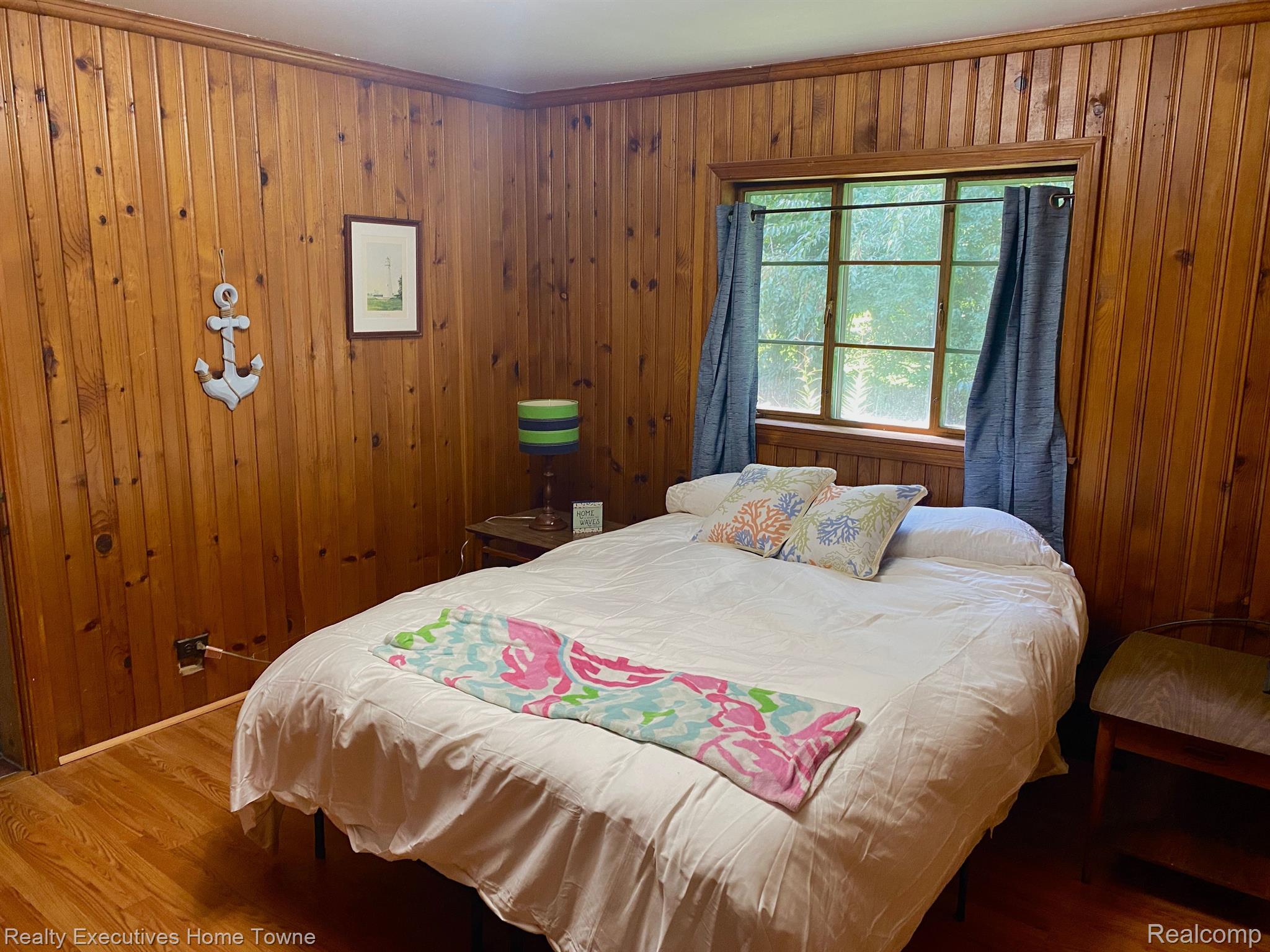 6039 WILDROSE Lane