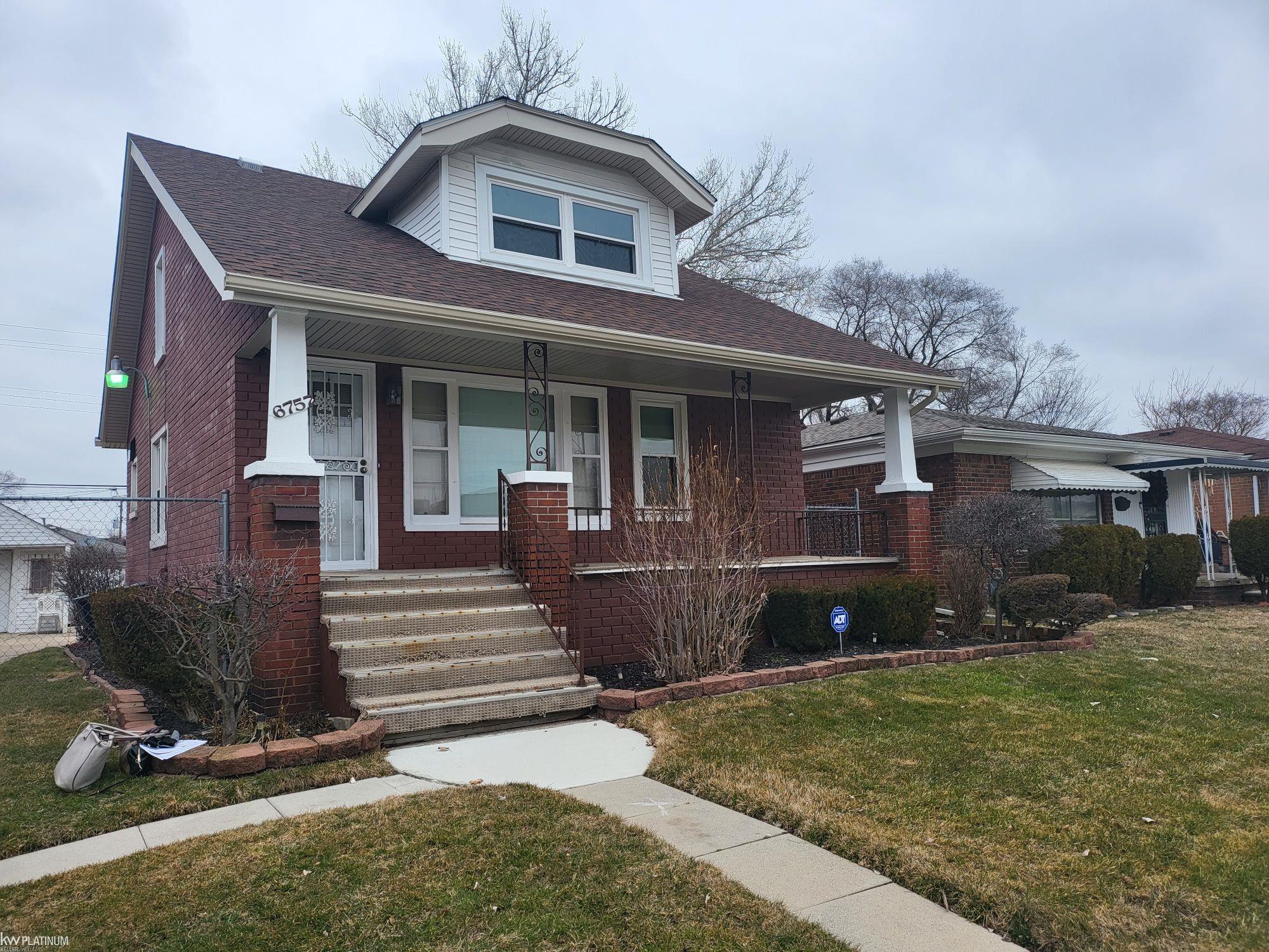 6757 Iowa Street