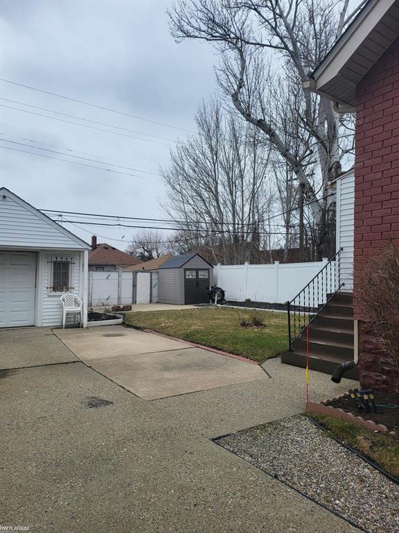 6757 Iowa Street