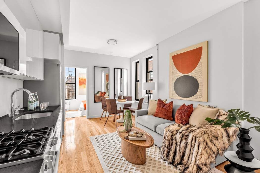 64 Macdougal Street 21