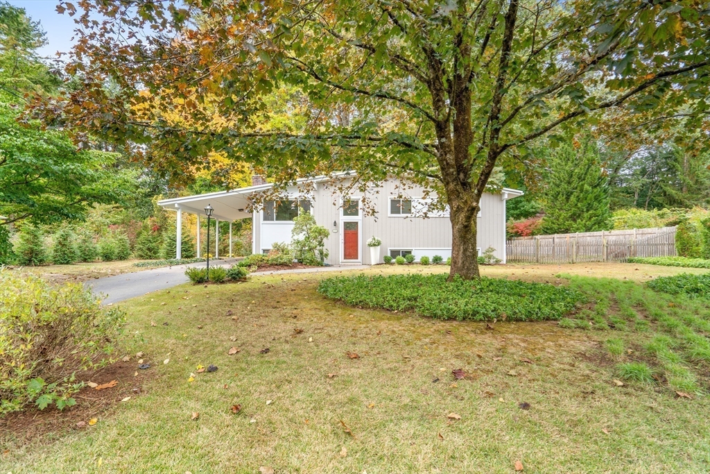 65 Robbins Rd