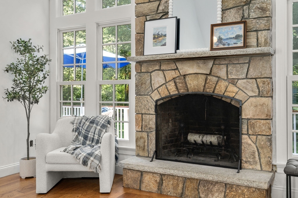 37 Pequot Rd