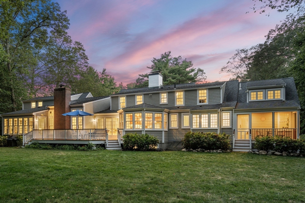 37 Pequot Rd