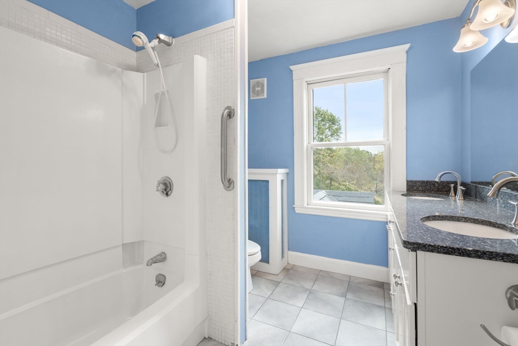 142 Pelham Island Rd