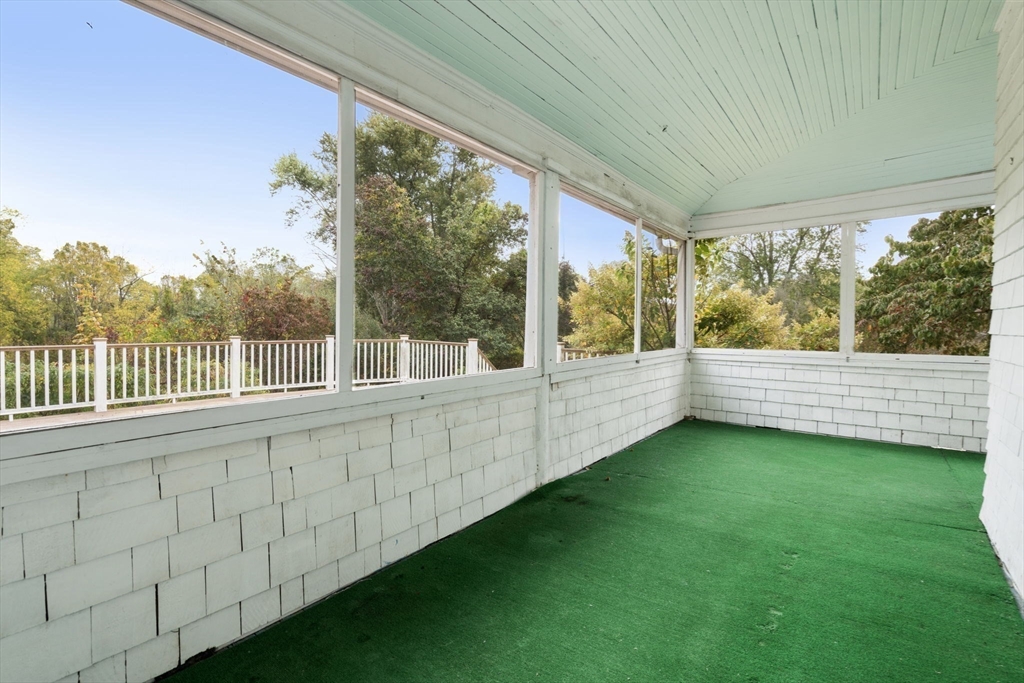 142 Pelham Island Rd