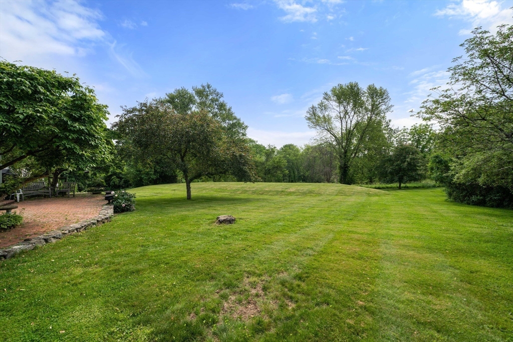 142 Pelham Island Rd