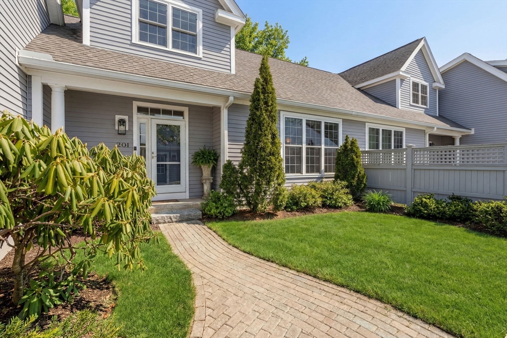 201 Willow Brook Dr # 201