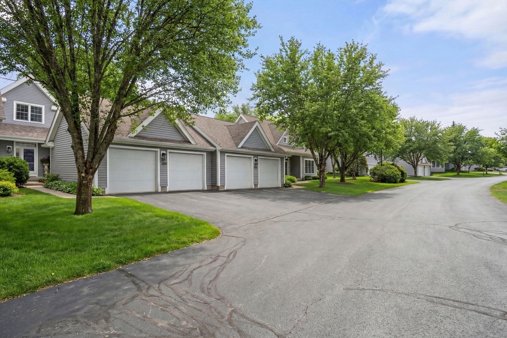 201 Willow Brook Dr # 201