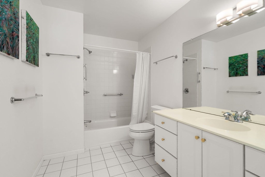 201 Willow Brook Dr # 201