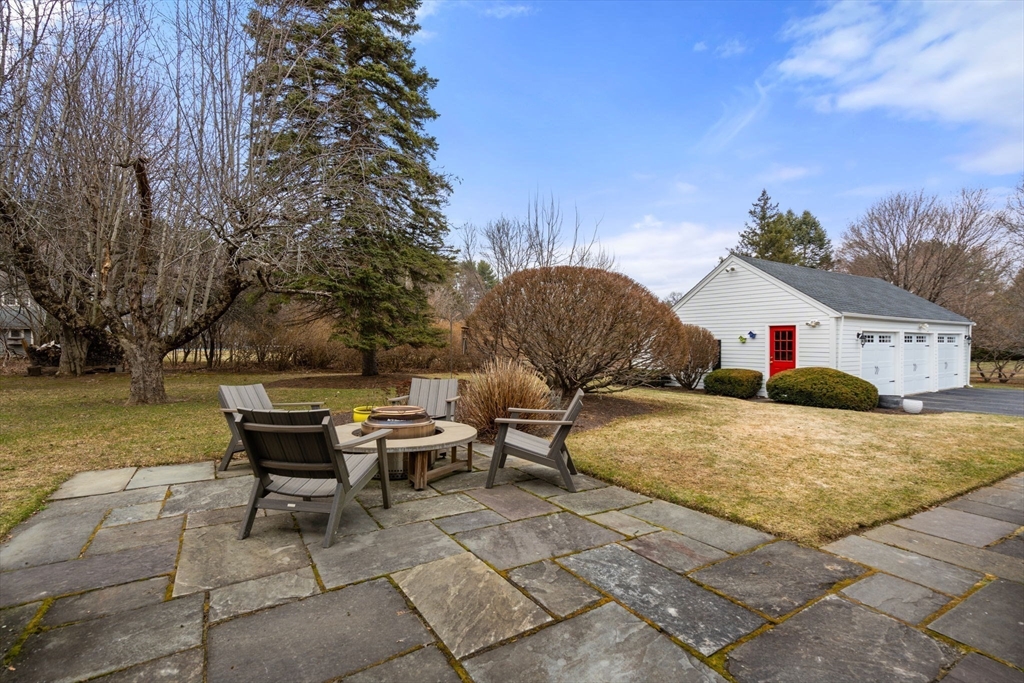 54 Old Connecticut Path