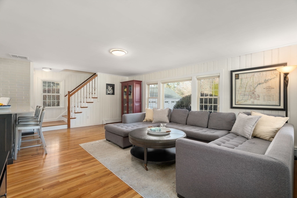 54 Old Connecticut Path