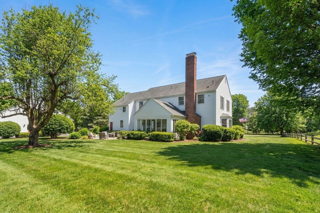 54 Old Connecticut Path