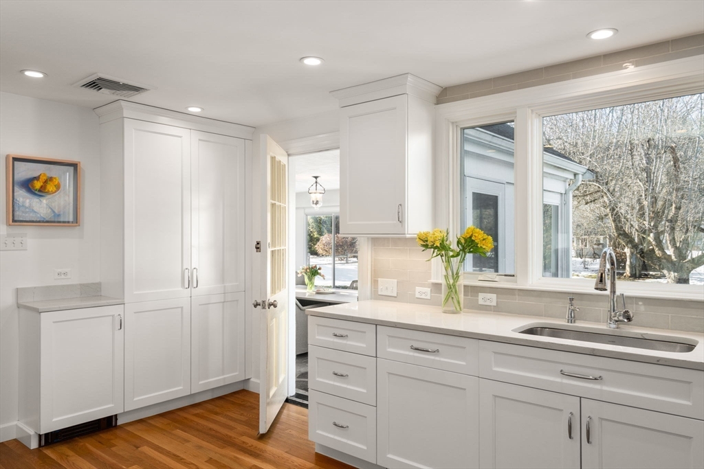 54 Old Connecticut Path