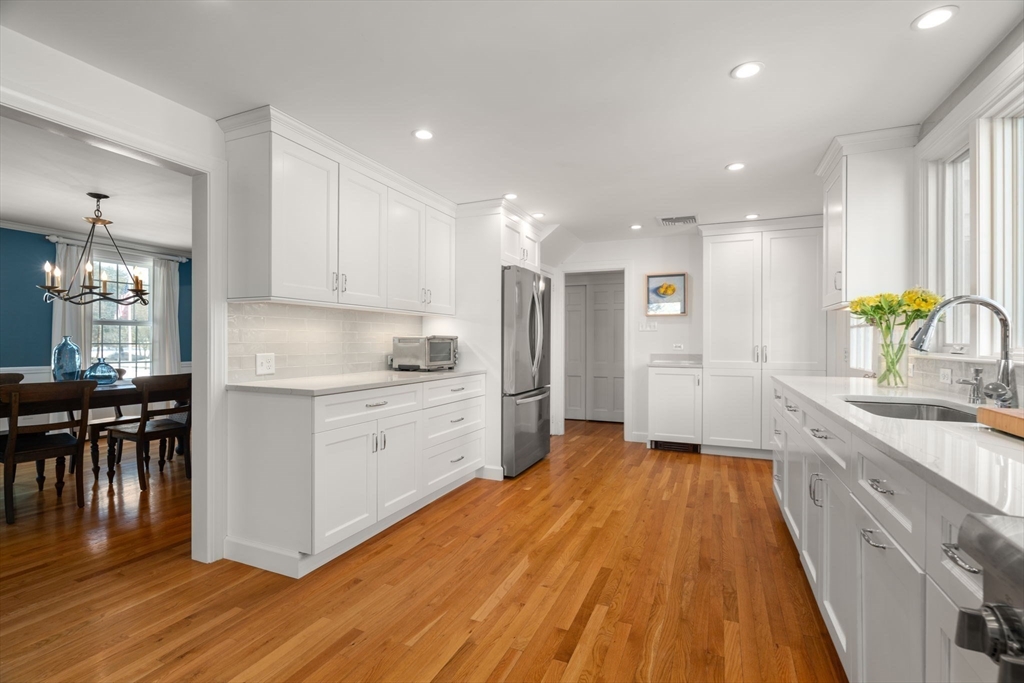 54 Old Connecticut Path