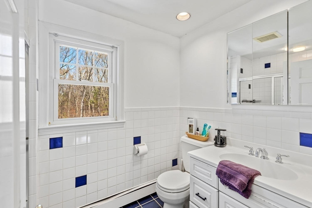 16 Wayland Hills Rd