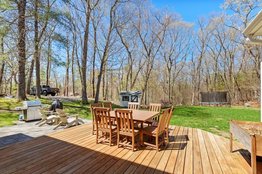 16 Wayland Hills Rd