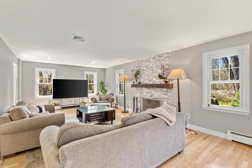 16 Wayland Hills Rd