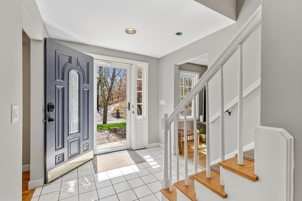 16 Wayland Hills Rd