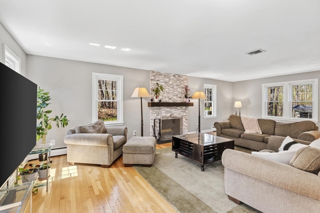 16 Wayland Hills Rd
