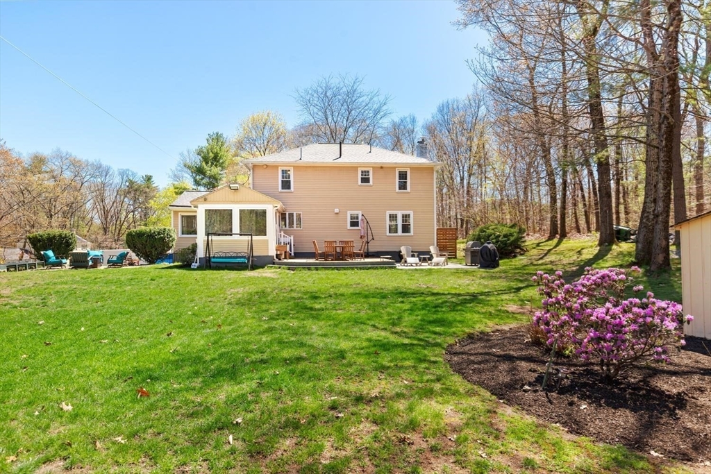 16 Wayland Hills Rd