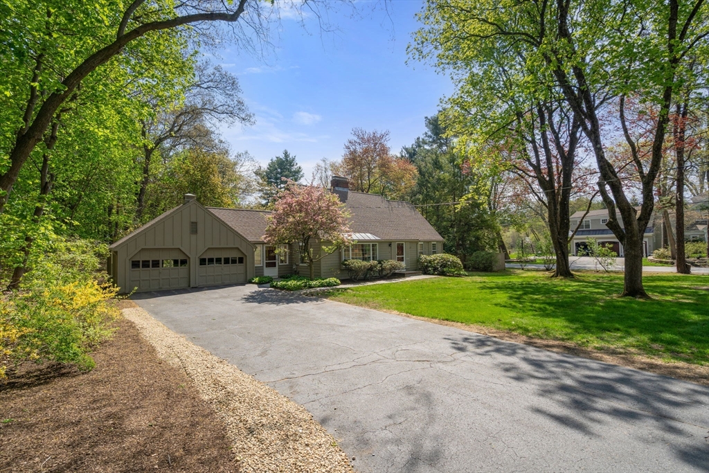 25 Moore Rd