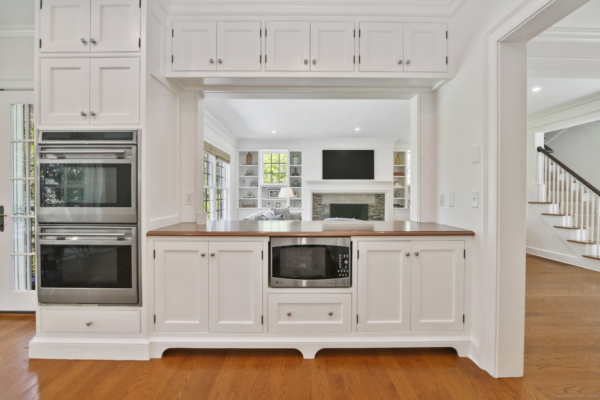 42 Morningside Drive South