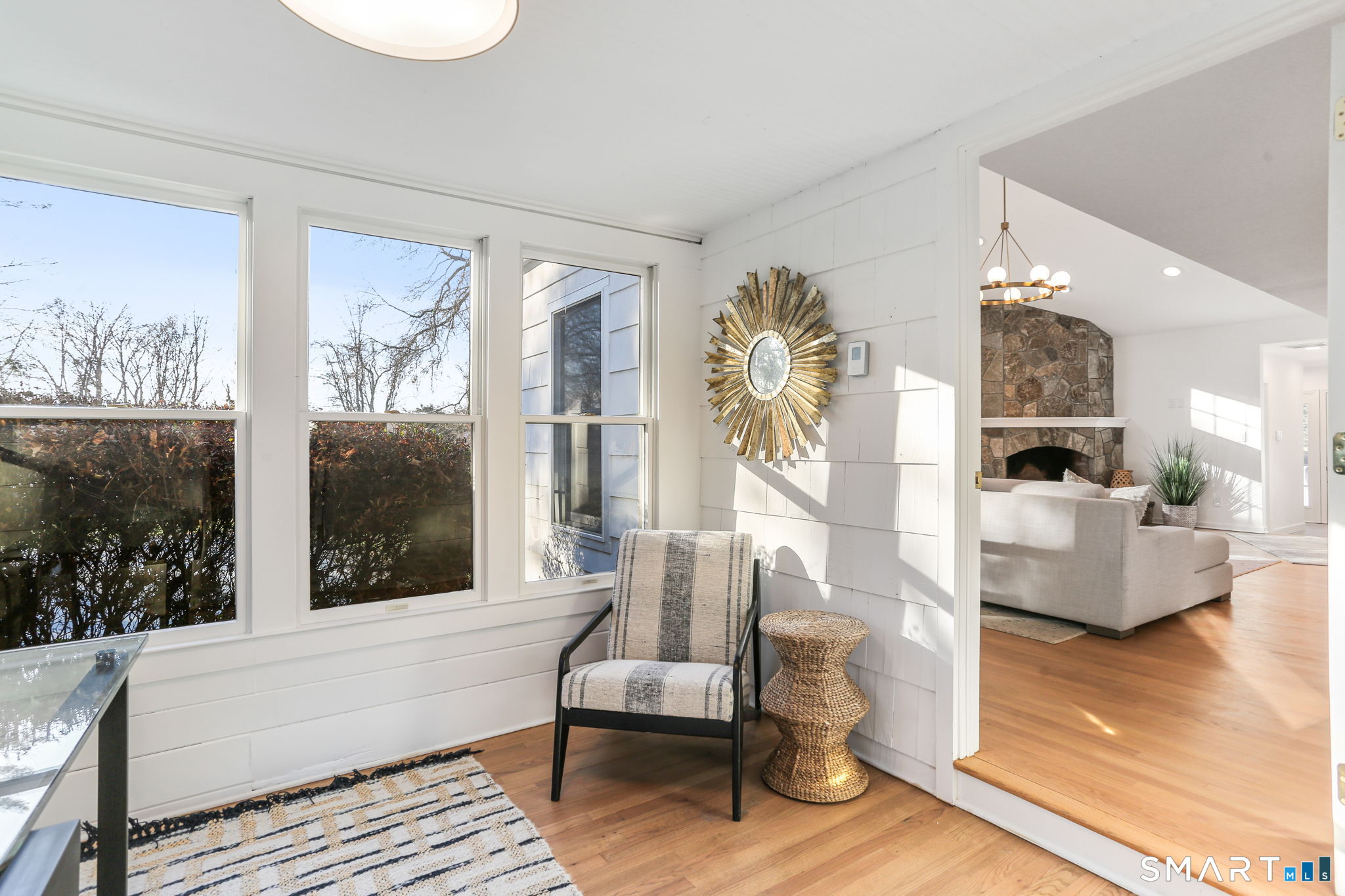 86 Maple Avenue South