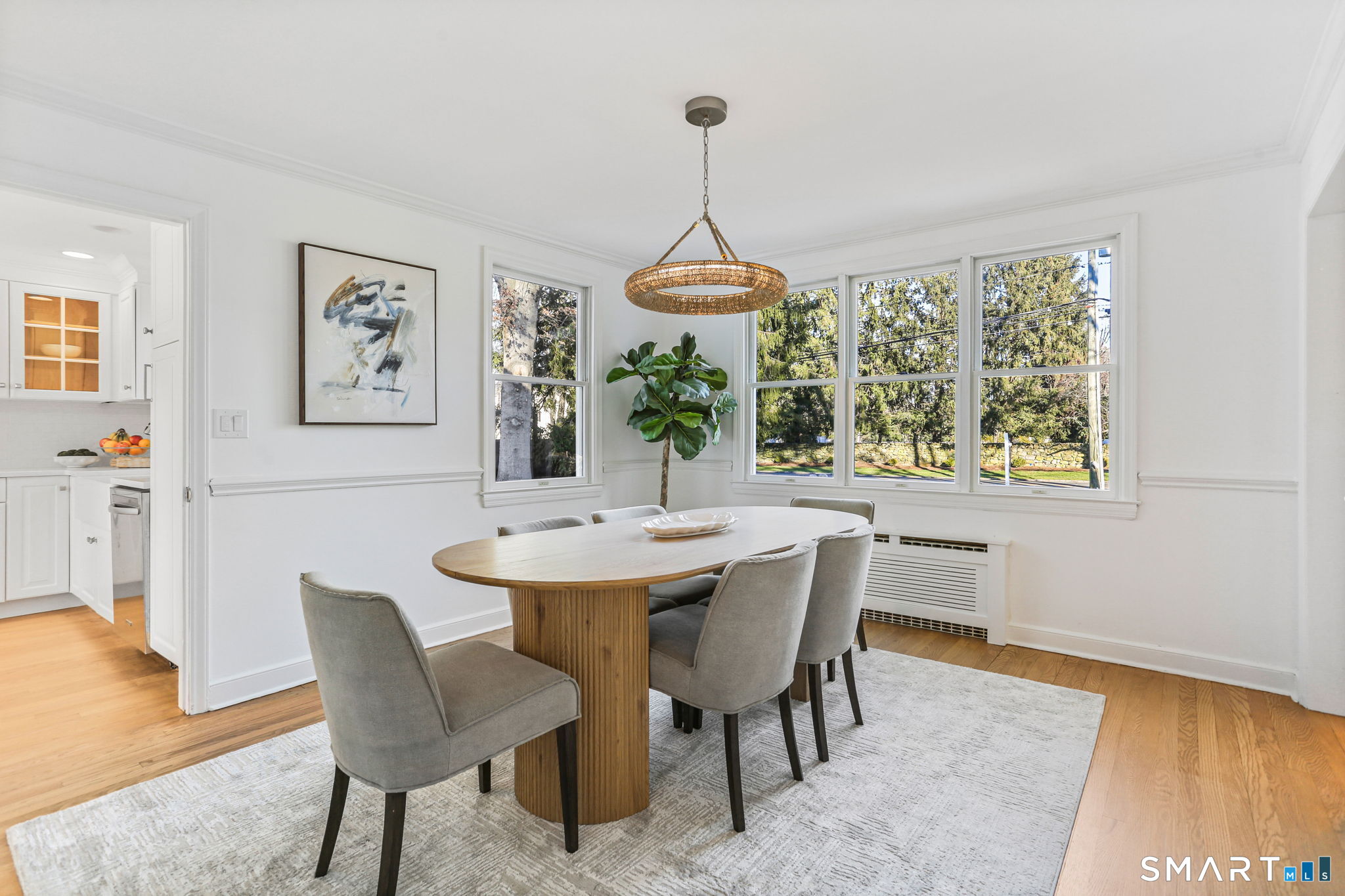 86 Maple Avenue South