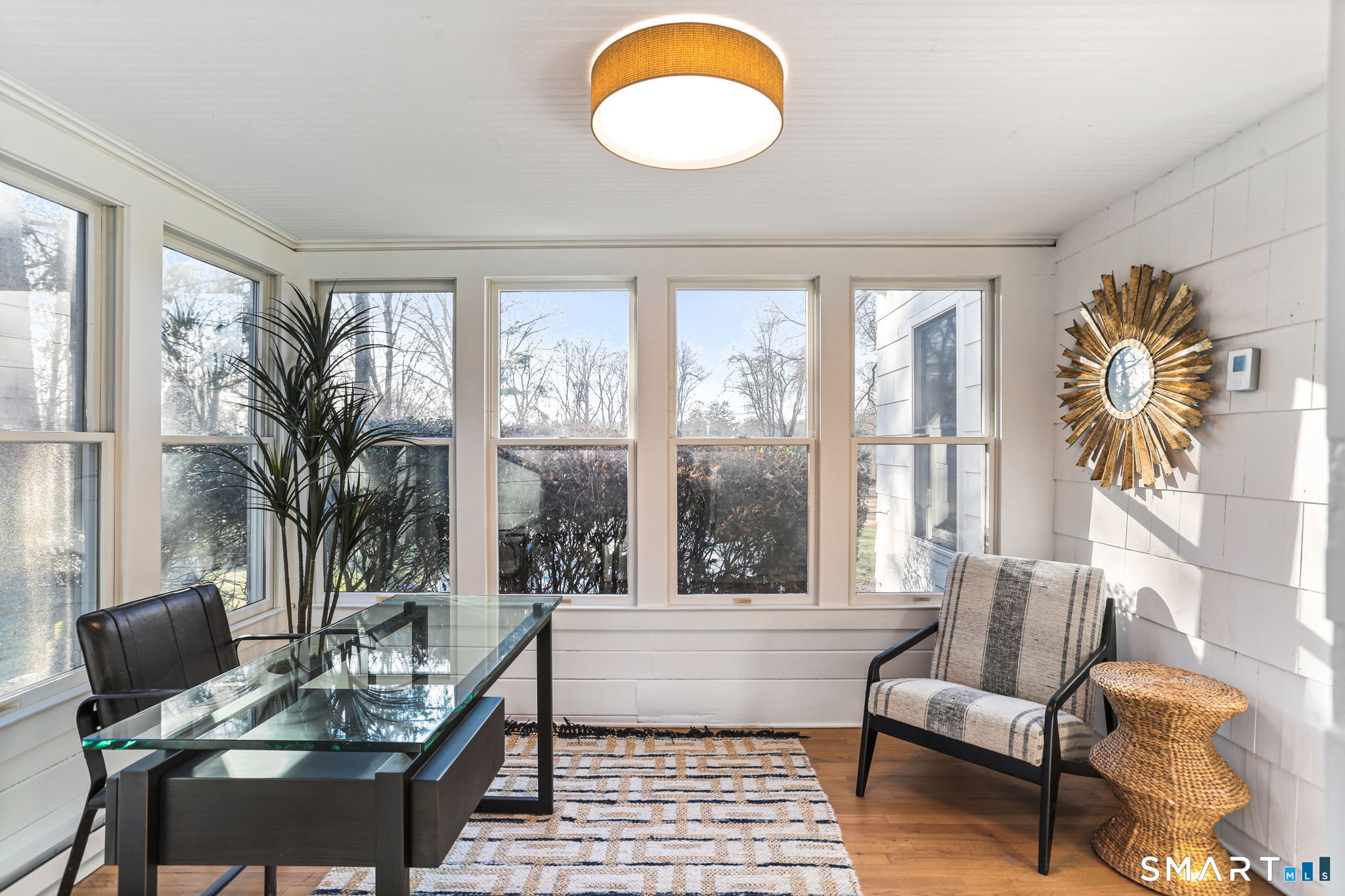 86 Maple Avenue South