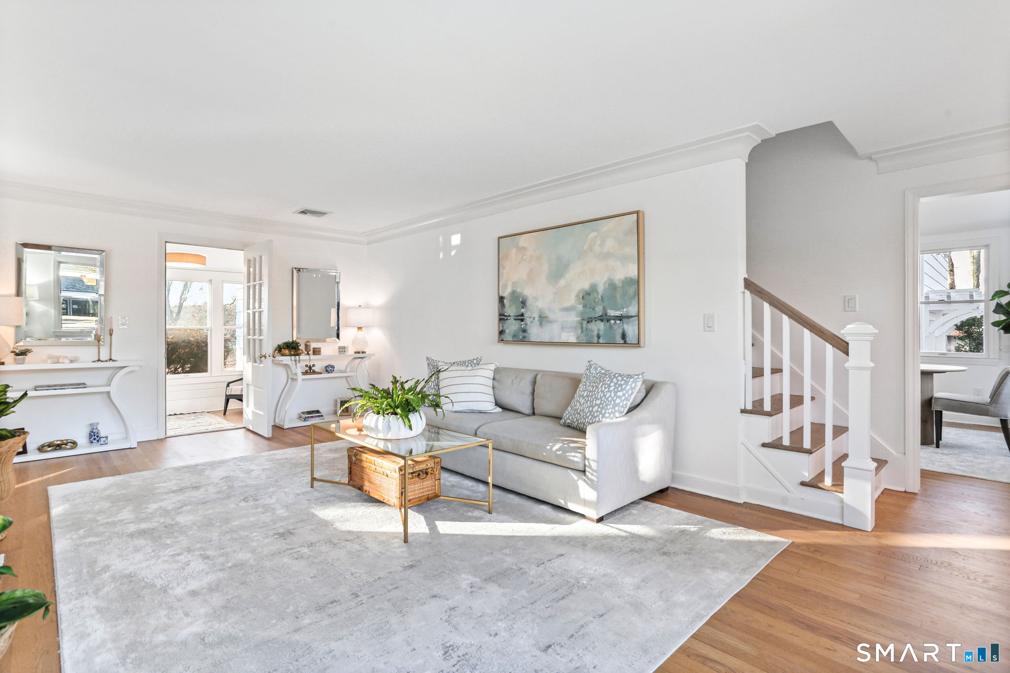 86 Maple Avenue South