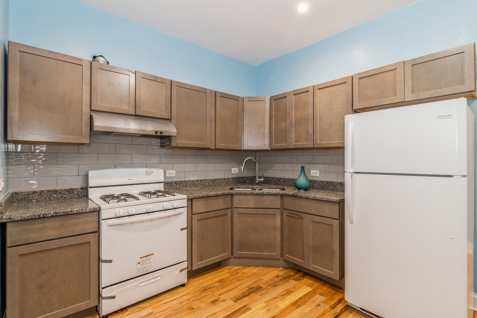 523 W 65th Place