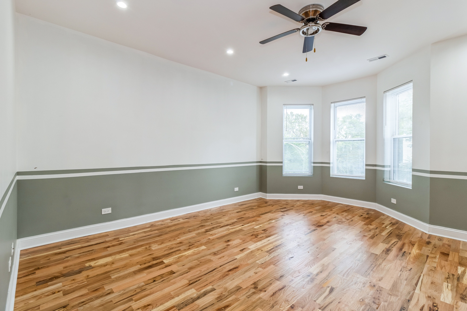 523 W 65th Place