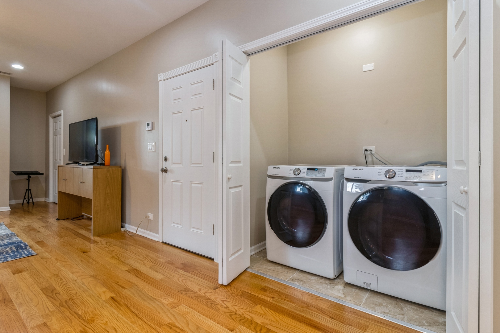 2938 W Fillmore Street Unit: 200